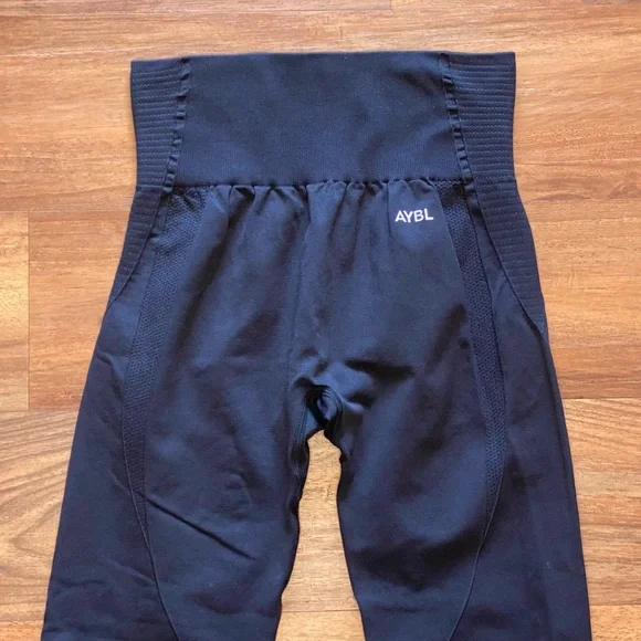 AYBL Black Seamless‎ Leggings, M - Picture 7 of 14